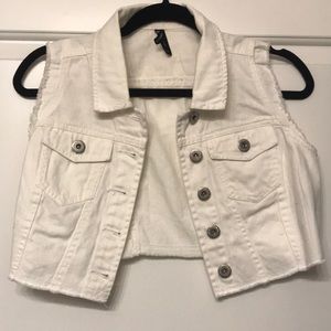 Short white vest, never worn.